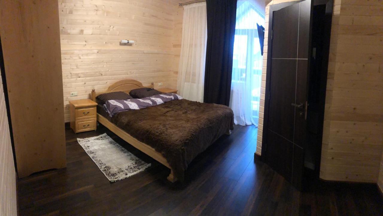 Опришок Hotel Palyanytsya Exterior photo